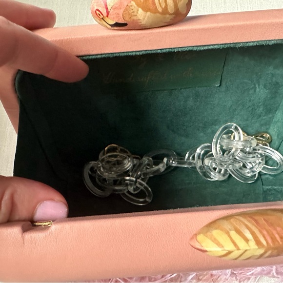 Sy&Vie pink flamingo clutch with ostrich feathers. - Picture 5 of 6